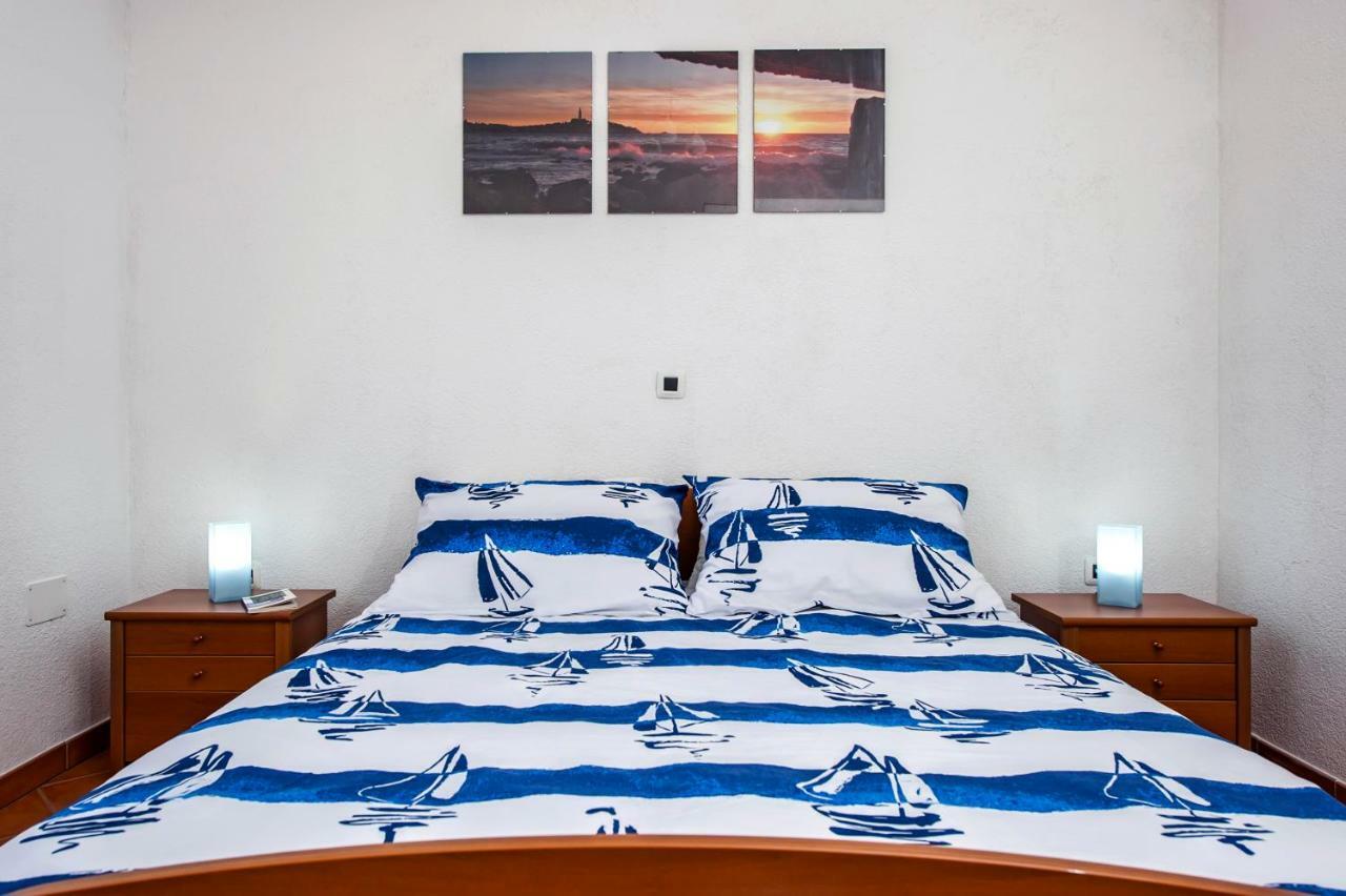 Apartment Bora Rovinj Exterior photo