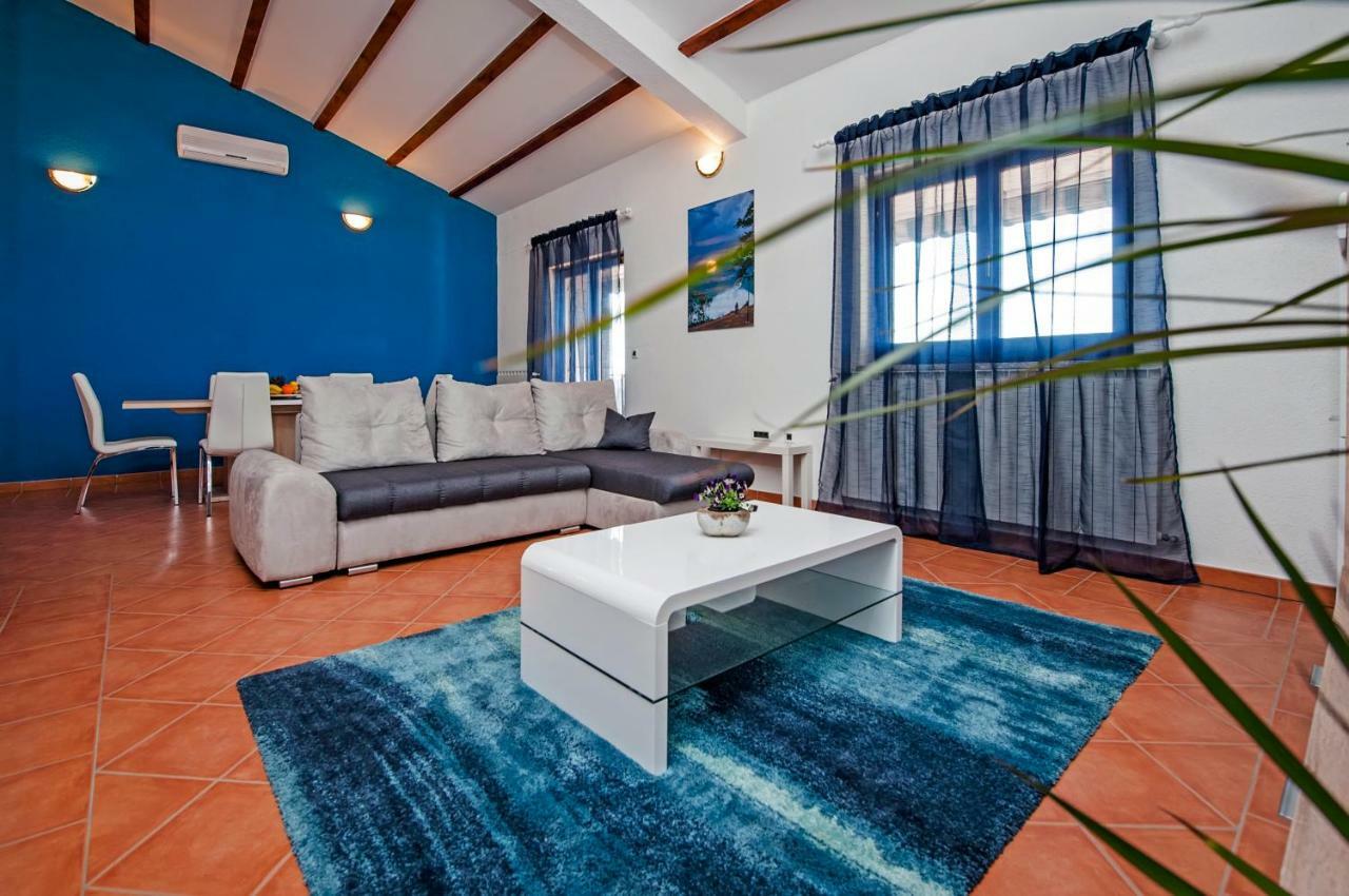Apartment Bora Rovinj Exterior photo
